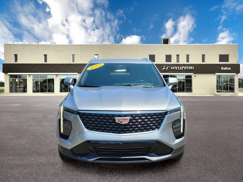 Used 2025 Cadillac XT4 Premium Luxury AWD/4WD image 8