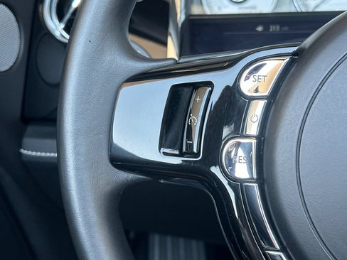 Certified 2019 Rolls-Royce Dawn RWD image 27