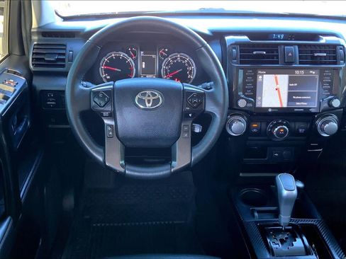 Used 2022 Toyota 4Runner TRD Off-Road Premium image 5
