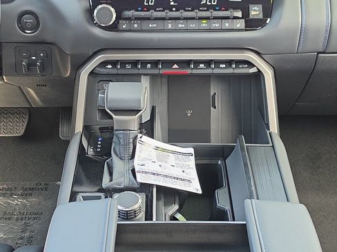 New 2026 Toyota Tundra Platinum AWD/4WD image 22
