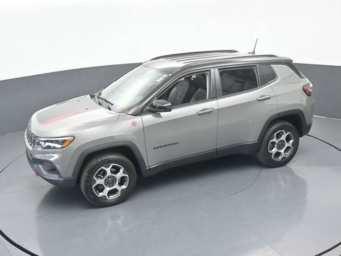 Used 2022 Jeep Compass Trailhawk w/ Trailhawk Elite Group image 44