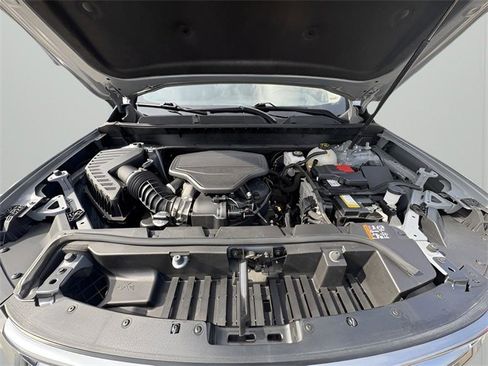 Used 2023 GMC Acadia AT4 w/ Technology Package image 10