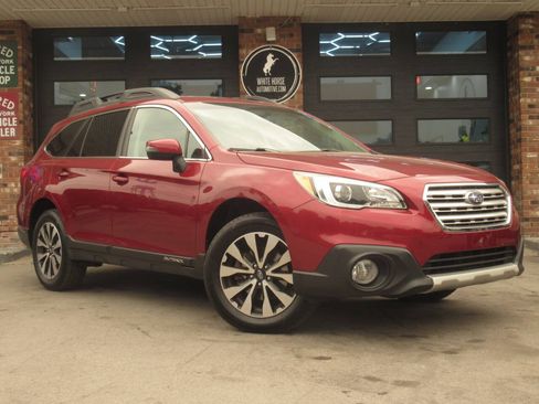 Used 2016 Subaru Outback 2.5i Limited AWD/4WD image 2