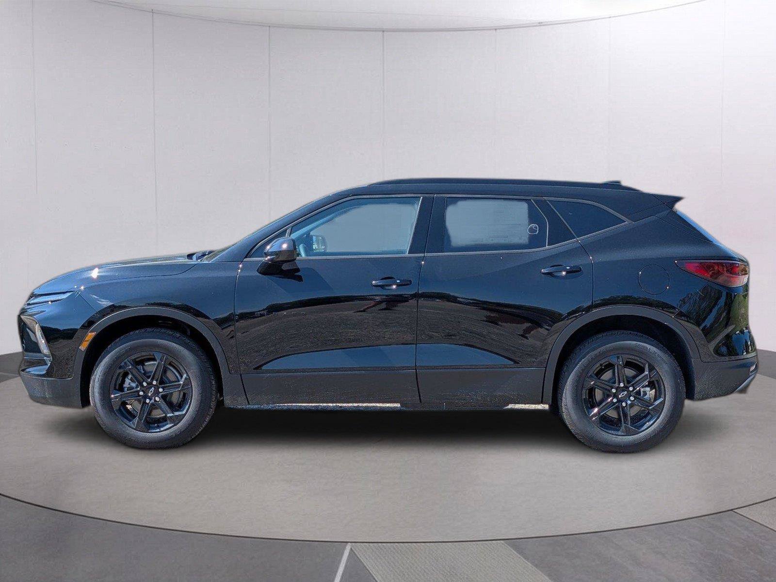 New 2026 Chevrolet Blazer LT w/ Convenience Package FWD image 2