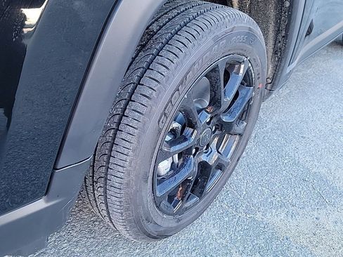 New 2026 Jeep Compass Latitude image 18