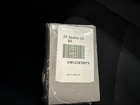 Used 2024 Nissan Sentra SV FWD image 28