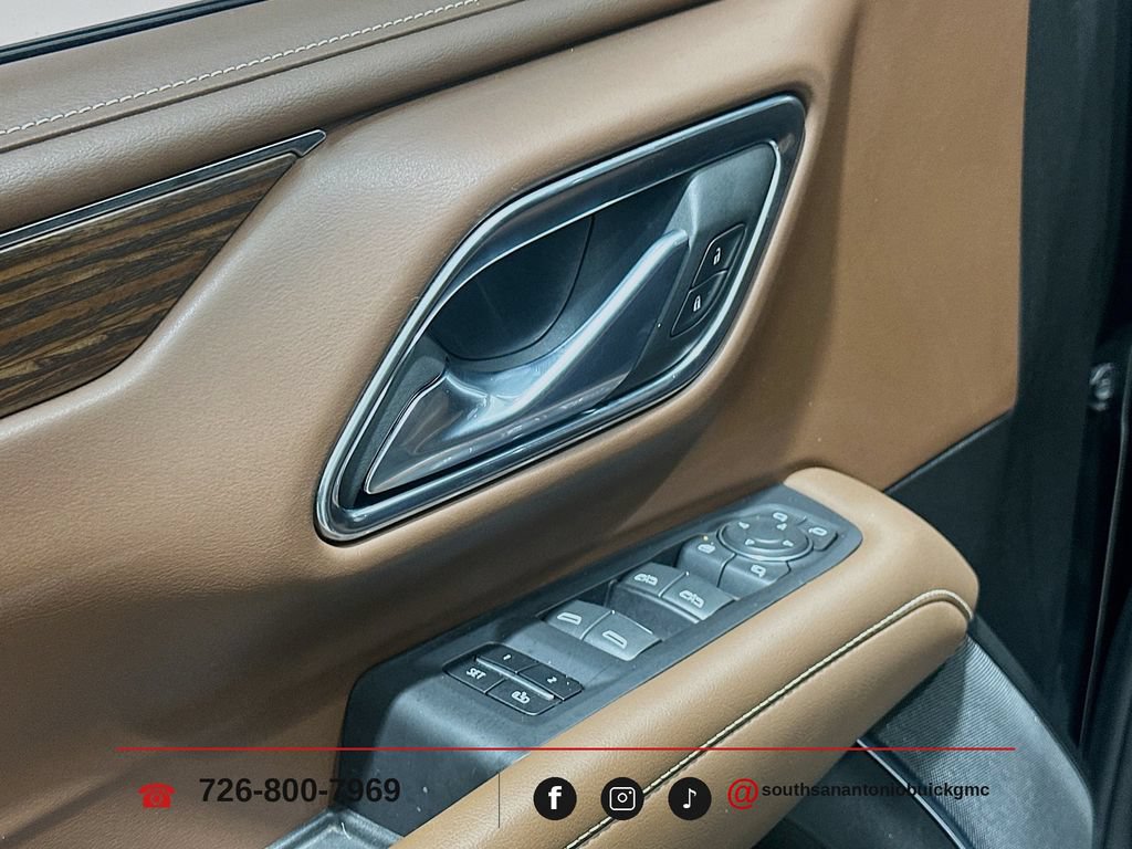 Used 2024 Chevrolet Tahoe High Country w/ Advanced Technology Package RWD image 19