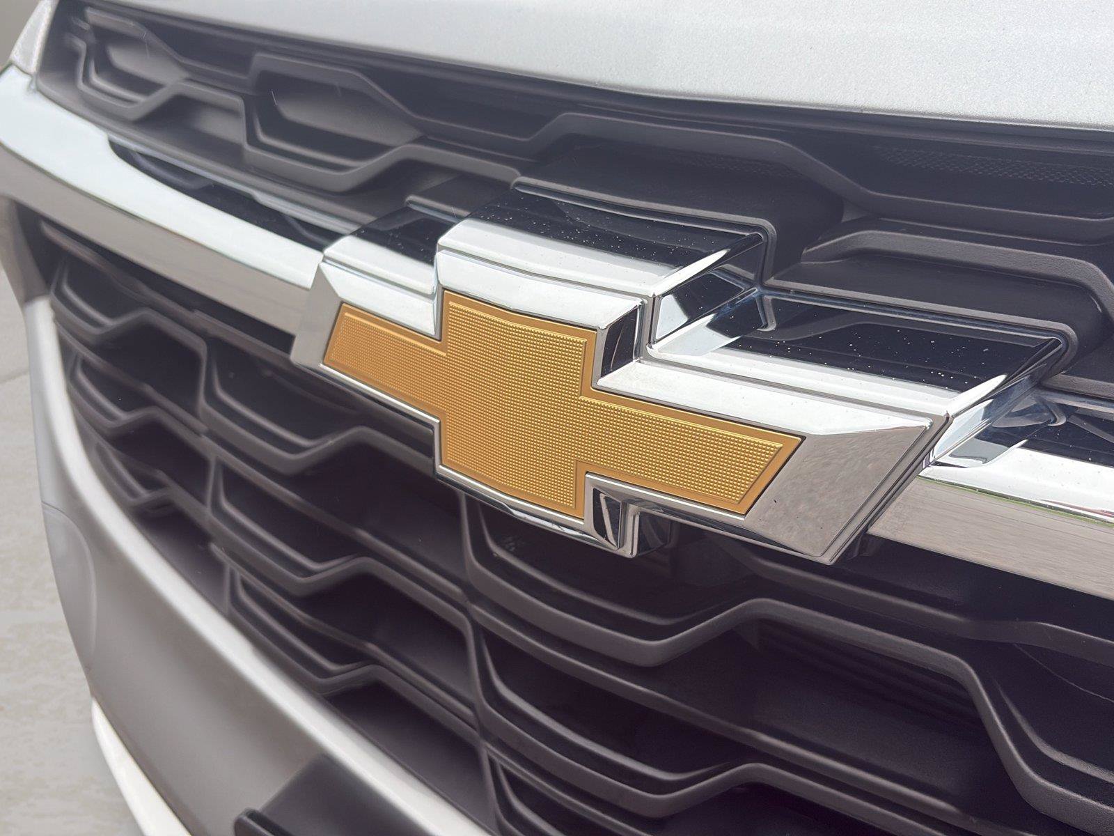 Certified 2025 Chevrolet Trax LT w/ LT Convenience Package FWD image 38