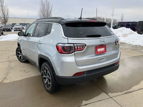 Certified 2025 Jeep Compass Limited image 8
