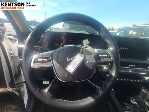 Used 2025 Kia Telluride S image 7