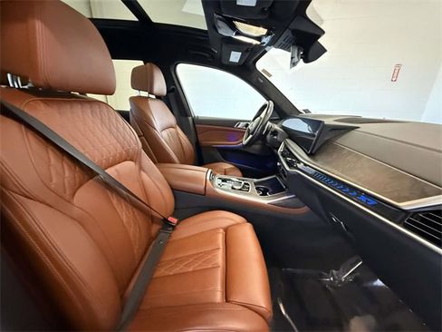 Used 2023 BMW X7 xDrive40i w/ M Sport Package image 14