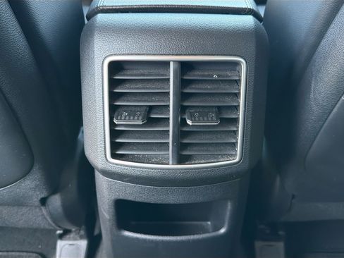 Used 2024 Kia Sportage EX image 19