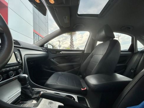 Used 2014 Volkswagen Passat 1.8T SE image 15