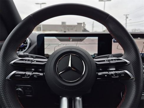 Certified 2025 Mercedes-Benz GLA 250 image 15
