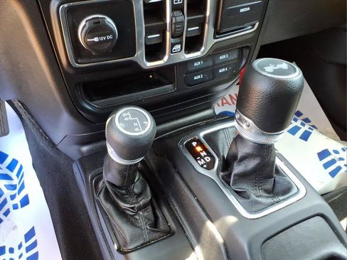 Used 2021 Jeep Wrangler Unlimited Sport AWD/4WD image 7
