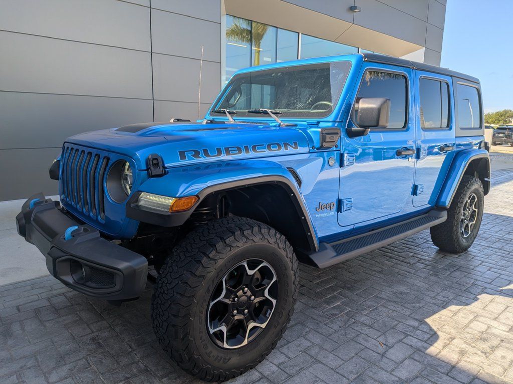 Used 2021 Jeep Wrangler Unlimited Rubicon 4xe w/ Cold Weather Group AWD/4WD image 2