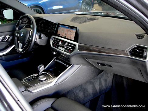 Used 2020 BMW 330i Sedan w/ Convenience Package image 24