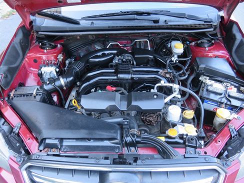 Used 2015 Subaru Crosstrek 2.0i Limited image 39