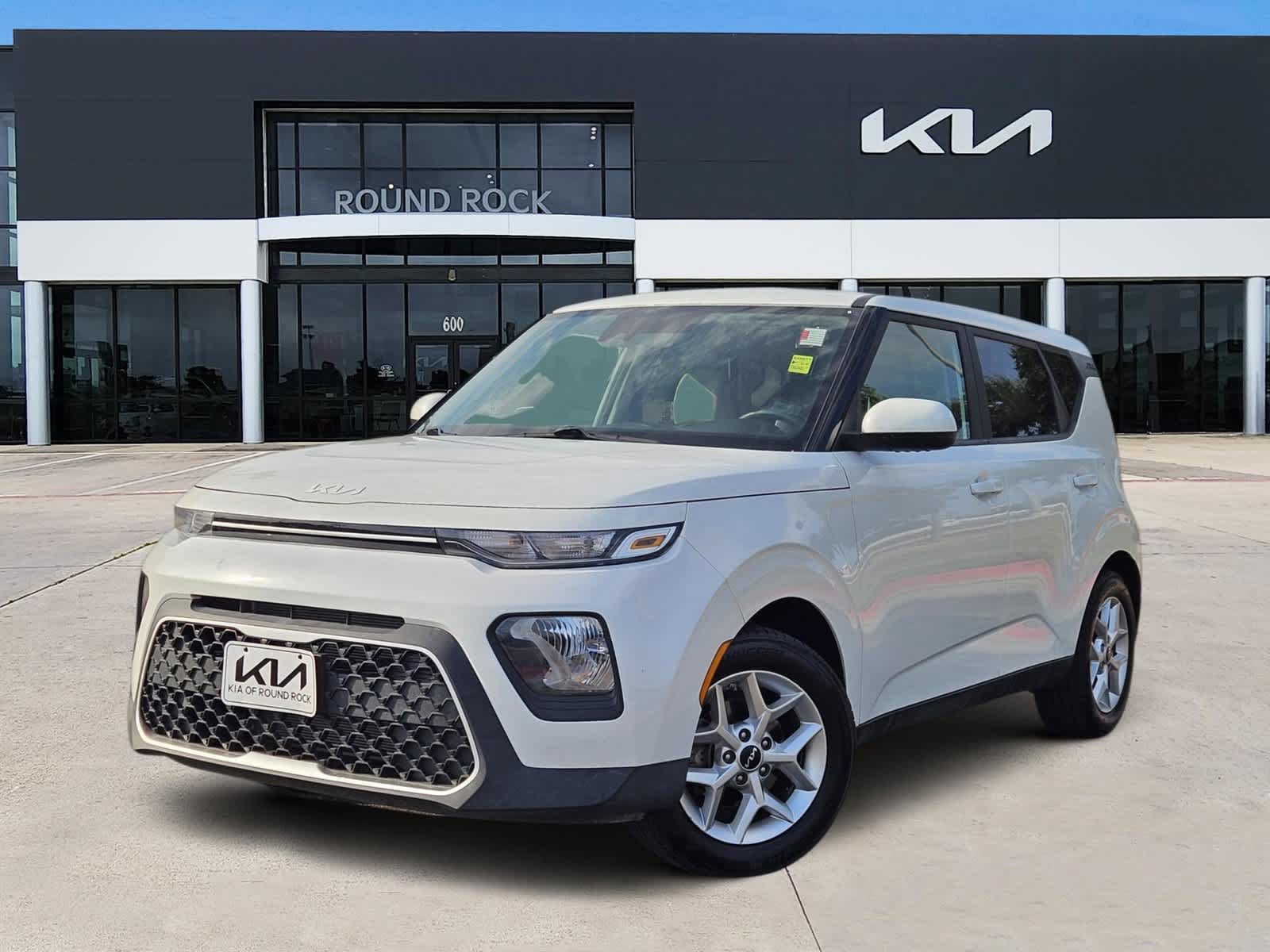 Used 2022 Kia Soul LX w/ Technology Package FWD image 1