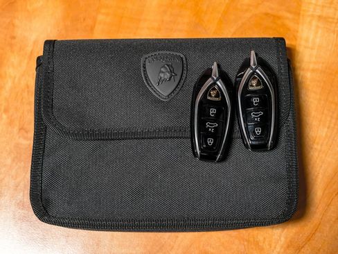 Used 2024 Lamborghini Urus S AWD/4WD image 69