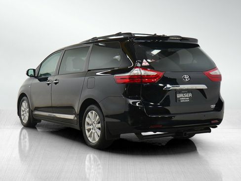 Used 2017 Toyota Sienna Limited Premium w/ Protection Package AWD/4WD image 4