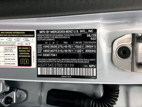 Used 2026 Mercedes-Benz GLS 450 4MATIC image 33