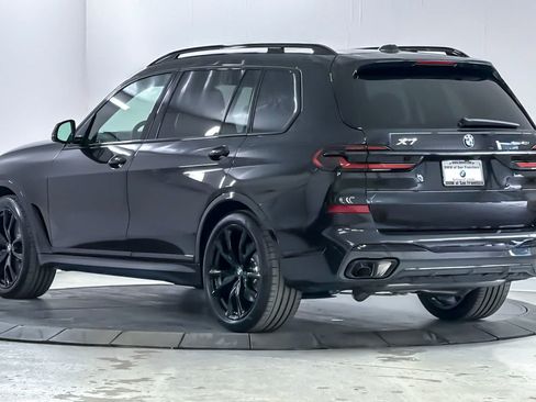 New 2027 BMW X7 xDrive40i w/ M Sport Package AWD/4WD image 6