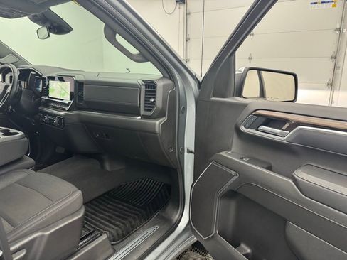 Used 2025 Chevrolet Silverado 1500 LT image 31