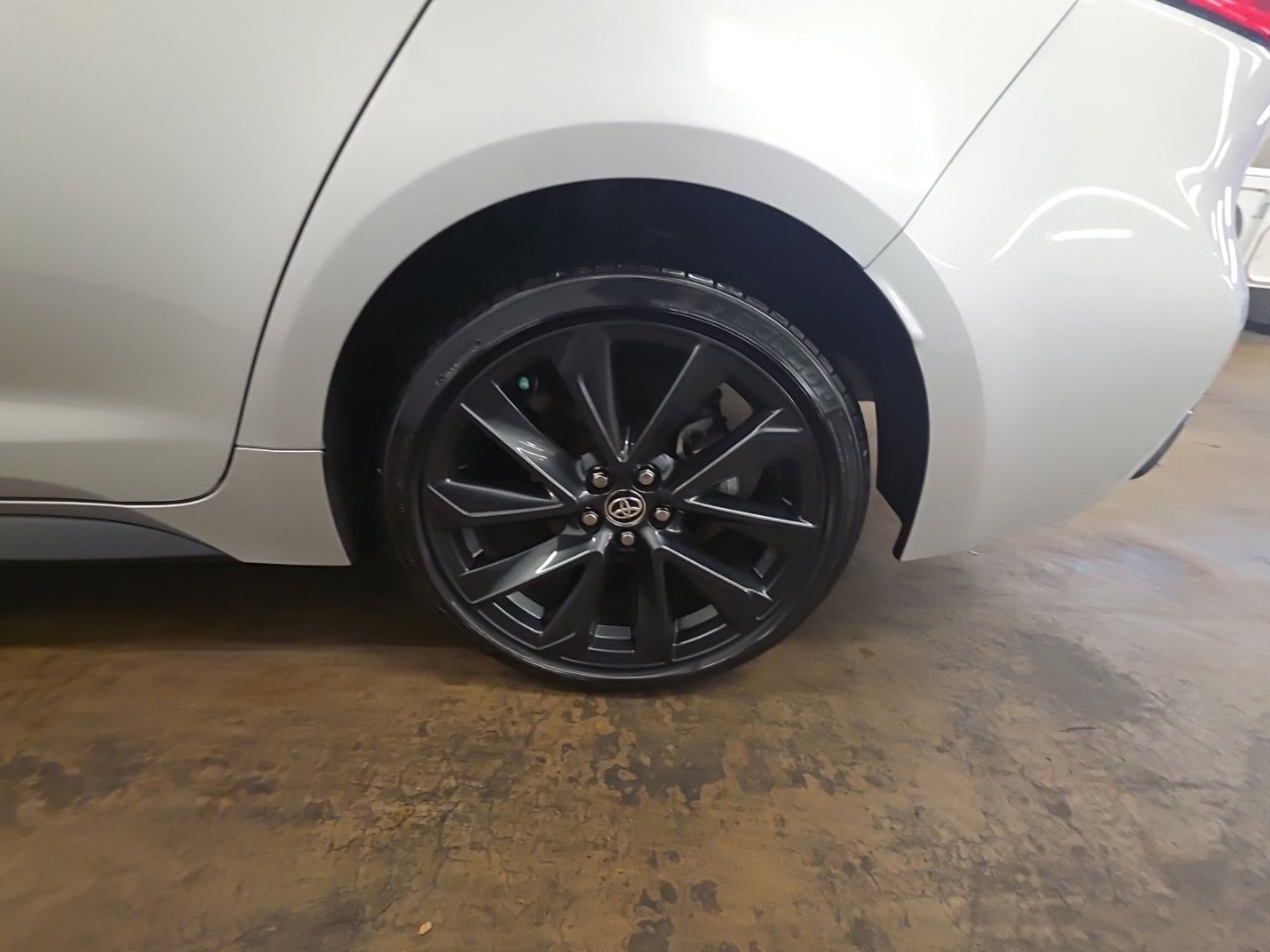 Used 2024 Toyota Corolla SE FWD image 14