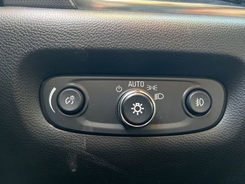 Used 2021 Chevrolet Traverse Premier w/ Redline Edition image 16