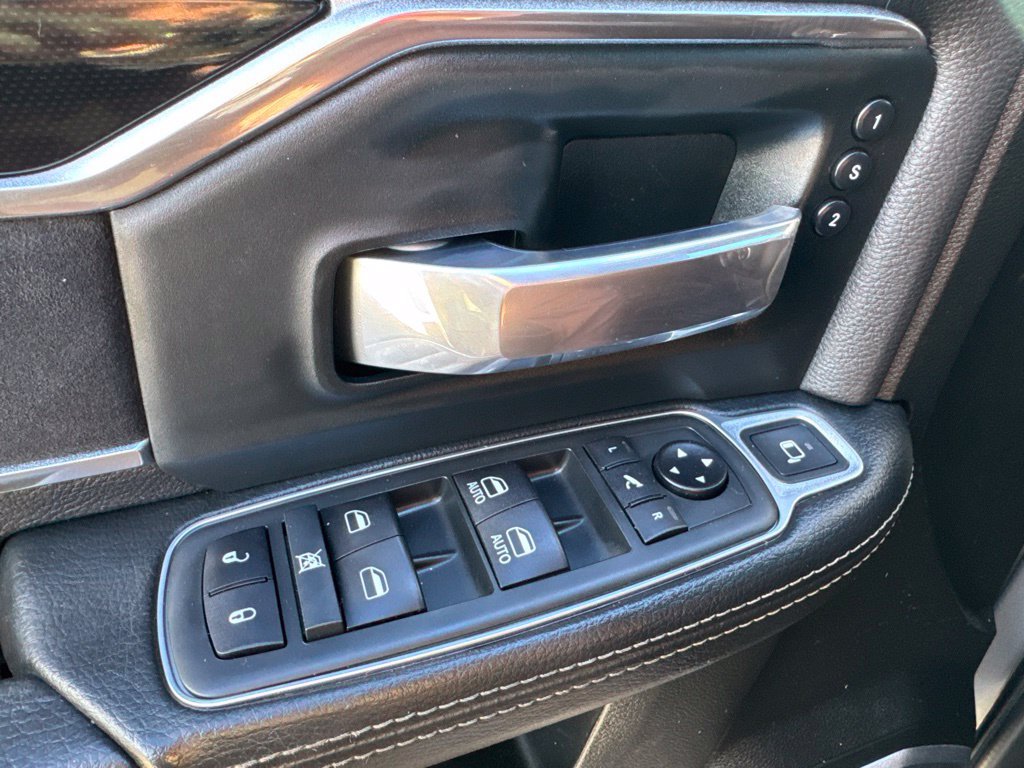 Used 2020 RAM 2500 Laramie w/ Night Edition AWD/4WD image 33