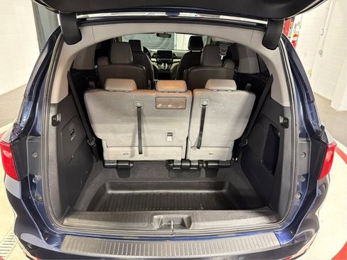 Used 2019 Honda Odyssey Elite image 12