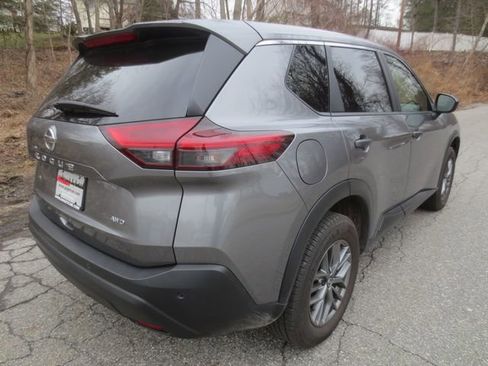 Used 2021 Nissan Rogue S image 4