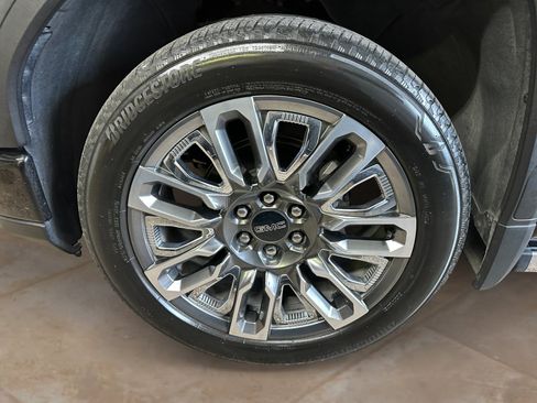 Used 2023 GMC Sierra 1500 Denali Ultimate AWD/4WD image 31