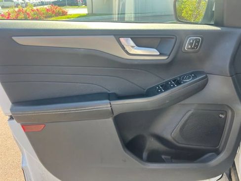 Used 2023 Ford Escape Active w/ Tech Pack #2 AWD/4WD image 19