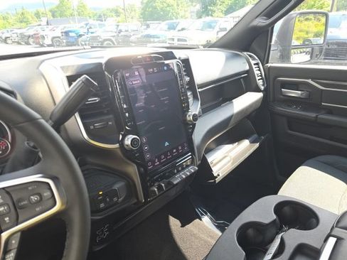 Used 2026 RAM 2500 Big Horn AWD/4WD image 28
