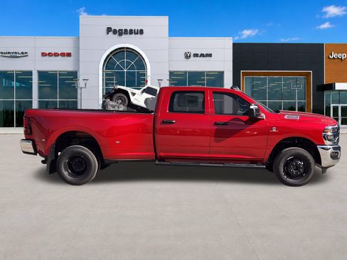 New 2026 RAM 3500 Tradesman AWD/4WD image 7