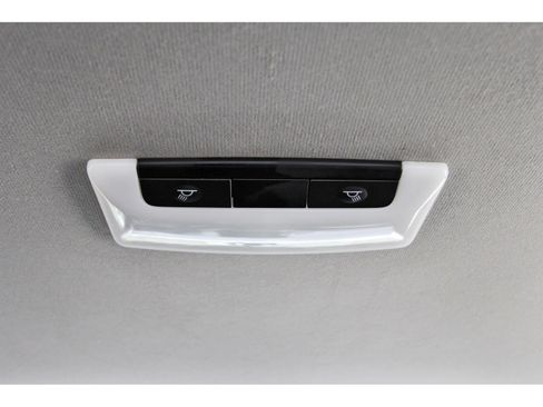 Used 2024 Nissan Sentra SV FWD image 16