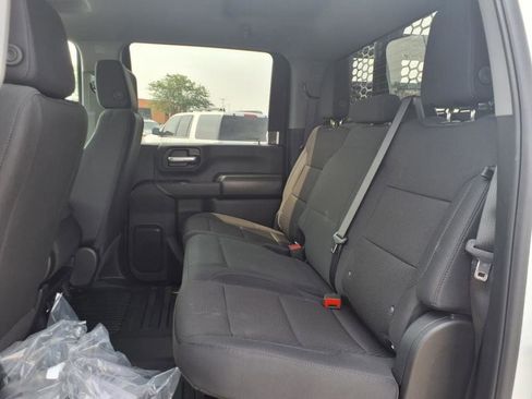 New 2025 GMC Sierra 3500 Pro w/ Convenience Package image 10