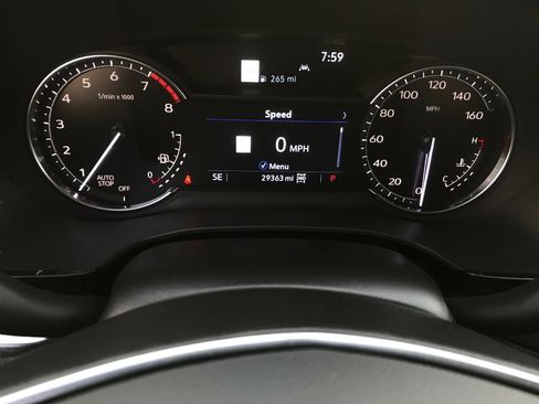 Certified 2025 Cadillac XT5 Premium Luxury image 4