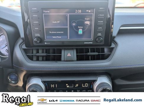 Used 2022 Toyota RAV4 SE image 18