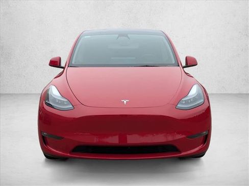 Used 2023 Tesla Model Y Long Range image 2