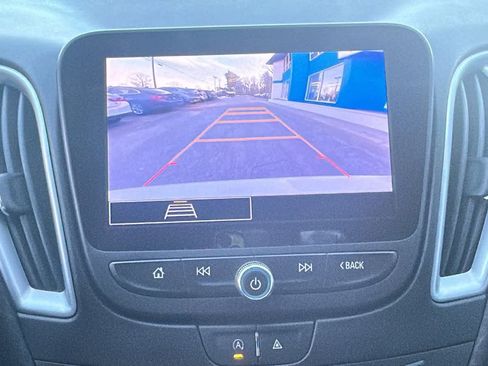 Used 2023 Chevrolet Malibu LT image 22