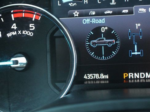 Used 2022 Ford F250 Lariat w/ Lariat Ultimate Package image 12