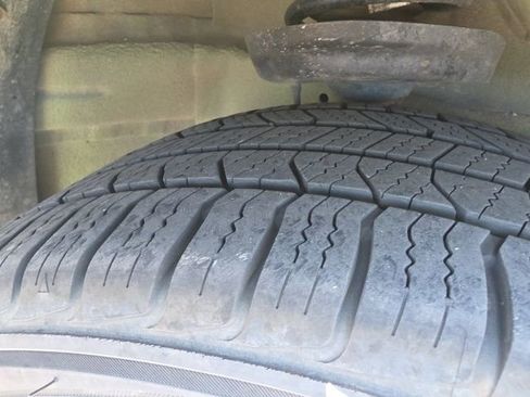 Used 2014 Chevrolet Spark LT image 17