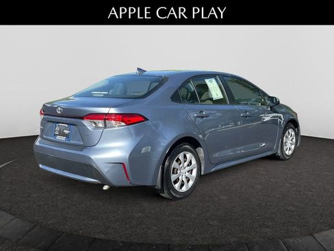 Used 2020 Toyota Corolla LE FWD image 4