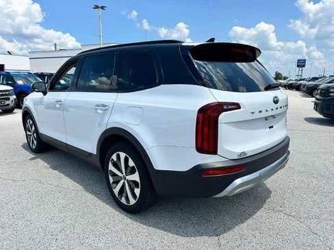 Used 2020 Kia Telluride S w/ S 8 Passenger Seating Package FWD image 3