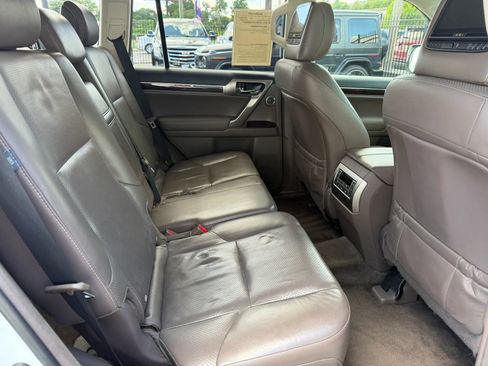 Used 2015 Lexus GX 460 Luxury AWD/4WD image 18