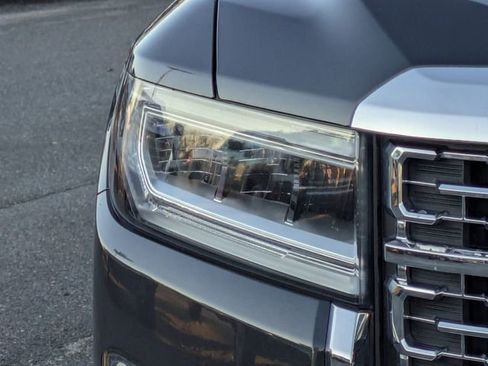 Certified 2023 GMC Acadia Denali w/ Denali Ultimate Package image 10