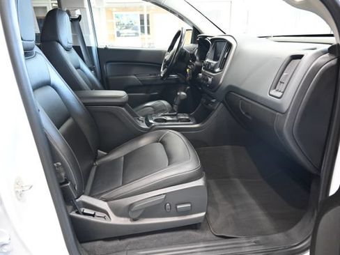 Used 2019 Chevrolet Colorado Z71 AWD/4WD image 11